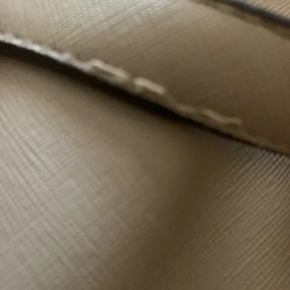 Kate Spade Large Taupe Bag - Picture 8 of 8